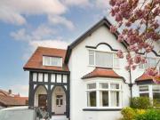 2 Bedroom Apartment For Sale In Llandudno, Conwy