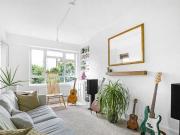 2 Bedroom Apartment For Sale In London