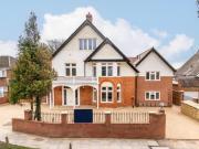 2 Bedroom Apartment For Sale In London