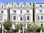 2 Bedroom Apartment For Sale In London