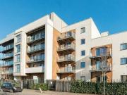 2 bedroom apartment for sale in Manor Way Borehamwood WD6