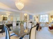 2 Bedroom Apartment For Sale In Mayfair, London