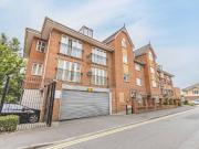 2 bedroom apartment for sale in Mill Street, Slough, SL2