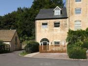 2 Bedroom Apartment For Sale In Minchinhampton