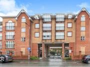 2 bedroom apartment for sale in Next to Crossrail...