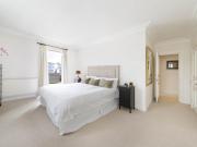 2 bedroom apartment for sale in Oak Lodge, Kensington...