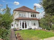 2 Bedroom Apartment For Sale In Poole, Dorset