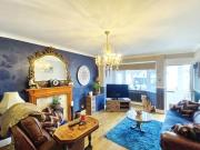 2 Bedroom Apartment For Sale In Portsmouth