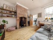 2 bedroom apartment for sale in Sandringham Road, South...