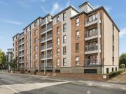 2 bedroom apartment for sale in Silver Street, Reading, RG1