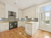 2 bedroom apartment for sale in Southwood Lane, Highgate, N6