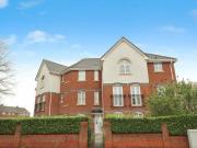 2 Bedroom Apartment For Sale In Stockport, Cheshire