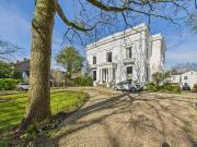 2 bedroom apartment for sale in The Park, Oakfield, GL50