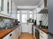2 Bedroom Apartment For Sale In Upper Norwood, London