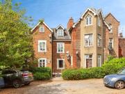 2 bedroom apartment for sale in Upton Park, Slough, SL1