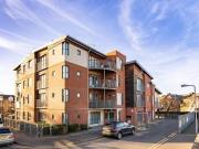 2 Bedroom Apartment For Sale In Walthamstow
