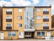 2 bedroom apartment for sale in Wandsworth Road, SW8