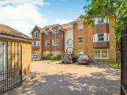 2 Bedroom Apartment For Sale In West Byfleet, Surrey