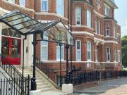 2 Bedroom Apartment For Sale In West Cliff, Bournemouth