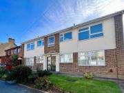2 Bedroom Apartment For Sale In Westcliff On Sea