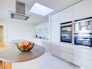 2 bedroom apartment for sale in Western Road, Brighton, BN1