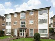 2 Bedroom Apartment For Sale In Winchmore Hill, London