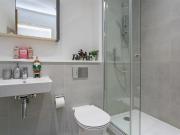 2 bedroom apartment for sale in Windsor Road, Slough, SL1