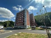 2 bedroom apartment for sale in Winnall Manor Road,...