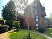 2 Bedroom Apartment For Sale In Woodford Green, Essex