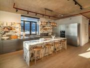 2 Bedroom Apartment Greenwich Greater London 90123413