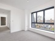 2 Bedroom Apartment Horsham West Sussex 94642952