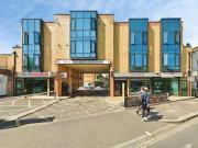 2 Bedroom Apartment Hounslow Great London 100608706