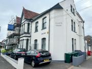 2 Bedroom Apartment House to Rent 2 Bedroom Apartment House to Rent