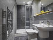 2 Bedroom Apartment House to Rent