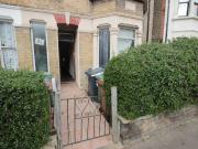 2 Bedroom Apartment House to Rent