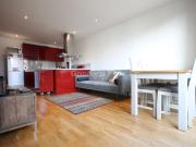 2 Bedroom Apartment House to Rent