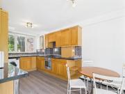 2 Bedroom Apartment House to Rent