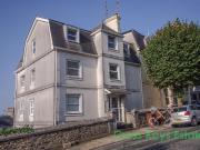 2 Bedroom Apartment House to Rent