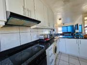 2 Bedroom Apartment in Amanzimtoti