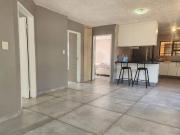 2 Bedroom Apartment in Amanzimtoti