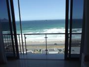 2 Bedroom Apartment in Bloubergstrand