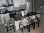 2 Bedroom Apartment in Bloubergstrand