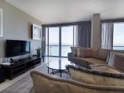 2 Bedroom Apartment in Bloubergstrand