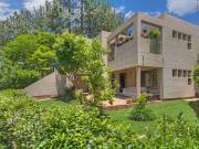 2 Bedroom Apartment in Bryanston