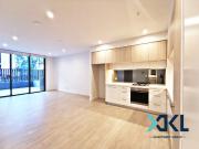 2 Bedroom Apartment in Centrale North Ryde [Next to Metro]