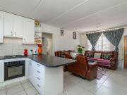 2 Bedroom Apartment in Chloorkop