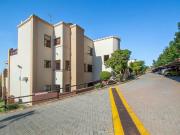 2 Bedroom Apartment in Constantia Kloof 2 Bedroom Apartment in Constantia Kloof