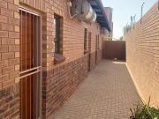 2 Bedroom Apartment in Erasmuskloof