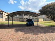 2 Bedroom Apartment in Florida Lake