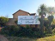 2 bedroom apartment in florida lake.